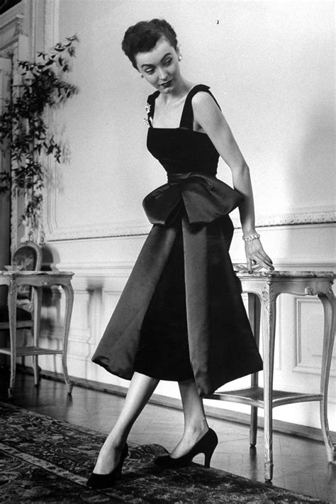 christian dior 1940s fashion|1940s Christian Dior new look.